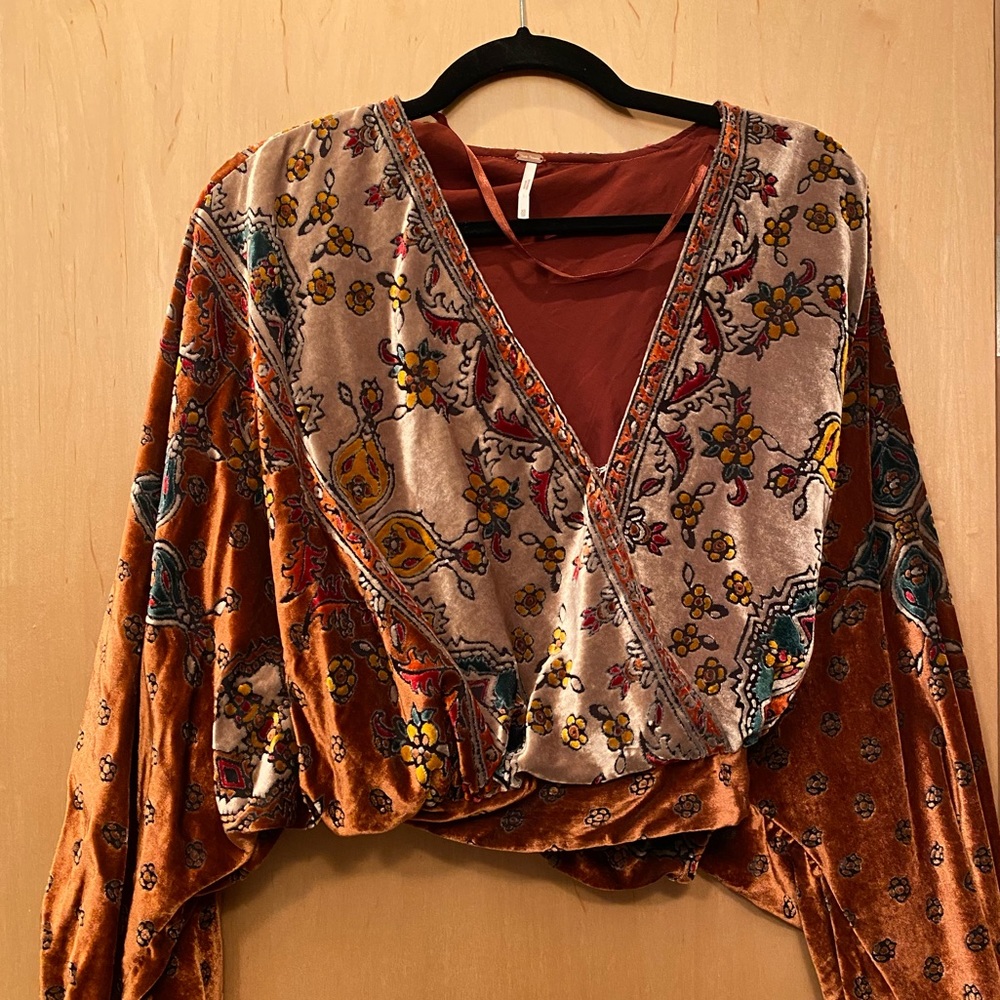 Free people velvet top